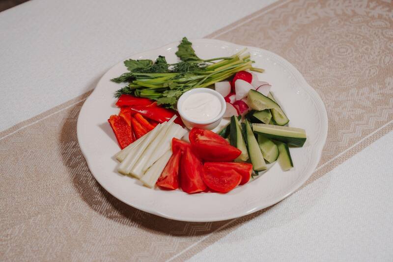 Летний овощной салат