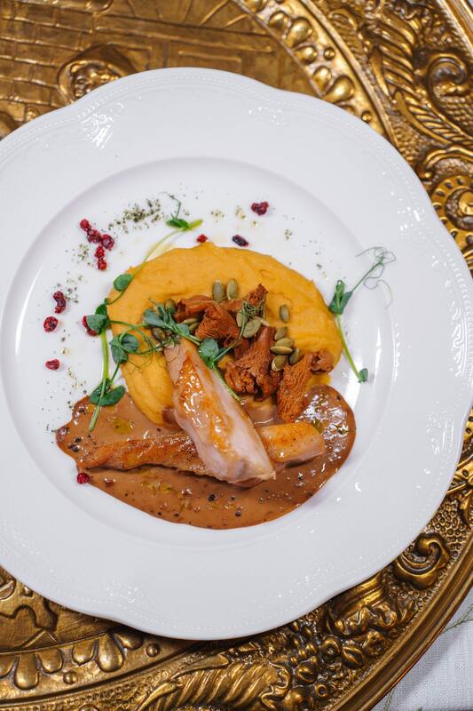 Вырезка оленя